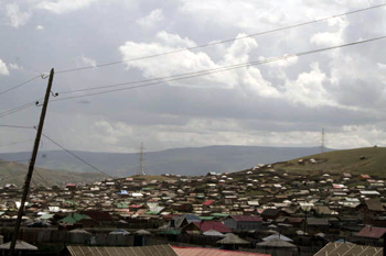Picture Ulaan Baatar made up of gers and small cottages